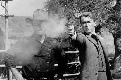 John Wayne (izquierda) y James Steward en 'El hombre que mató a Liberty Valance'.