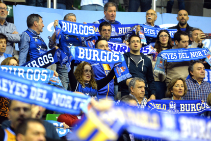 Imagen del partido entre el Longevida San Pablo Burgos y el Ourense.