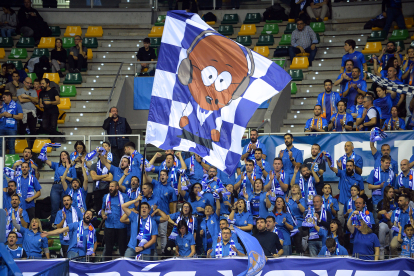 Imagen del partido entre el Longevida San Pablo Burgos y el Ourense.