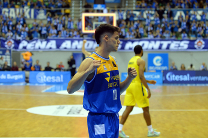 Imagen del partido entre el Longevida San Pablo Burgos y el Ourense.