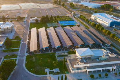 El nuevo parque solar de la fábrica GSK Aranda