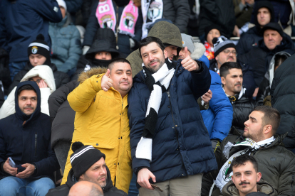 Imagen de aficionados en el partido entre el Burgos CF y el Sporting.