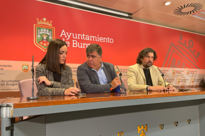 Vanesa Ortega López, Manuel Manso y Francisco Agrela han presentado la nueva asociación de carácter nacional.