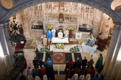La ceremonia se celebró en el interior de la Iglesia de San Nicolás.