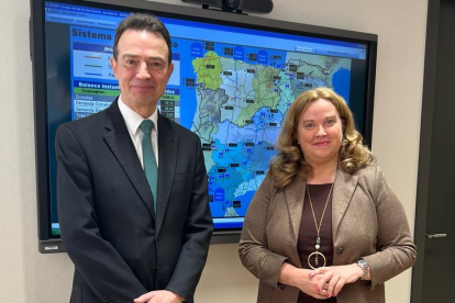 El CEO de Enagás, Arturo Gonzalo, recibió este lunes a la alcaldesa de Burgos, Cristina Ayala.