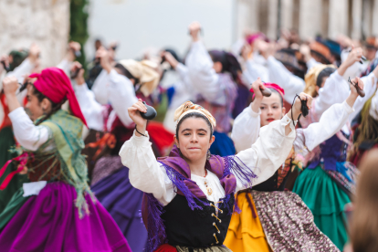 Pasacalles del aniversario la asociación Justo del Río