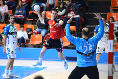 Imagen del partido del UBU San Pablo Burgos y el Valinox.