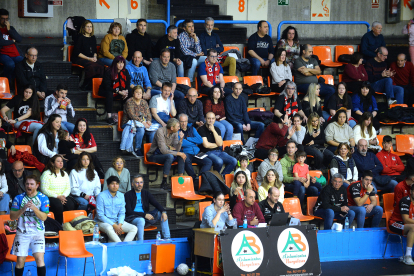 Imagen del partido del UBU San Pablo Burgos y el Valinox.