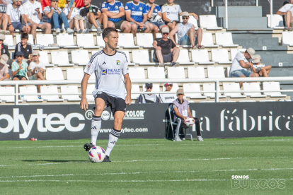 Aitor Córdoba, durante un partido con el Burgos CF.