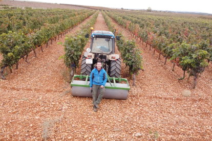 Nacho compagina su trabajo en Aranda con la viticultura