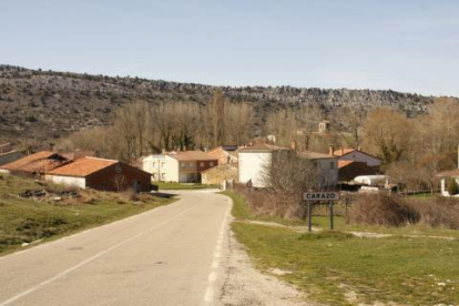 Entrada por carretera a Carazo.