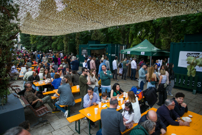 La imagen del paseo se ha modificado para dar cabida a este espacio festivo.