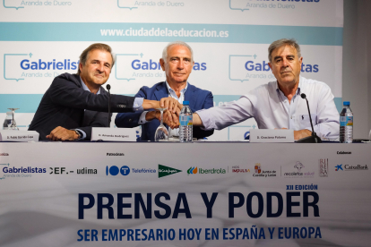Pablo Garrido, de Lingotes Especiales con el CEO de Recoletas y Graciano Palomo