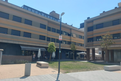 Plaza ubicada entre las calles José Luis Santamaría y Luis Rodríguez Arango de ‘uso público en superficie’.