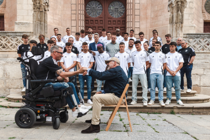 El Burgos CF cumple con la tradición en la Catedral.