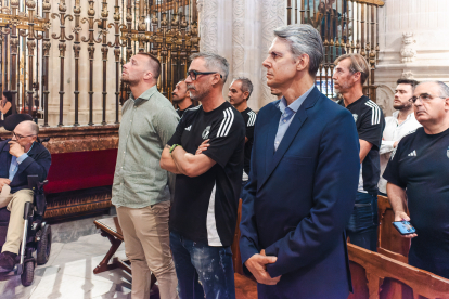 El Burgos CF cumple con la tradición en la Catedral.