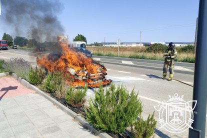 Imagen de la intervención de los Bomberos.