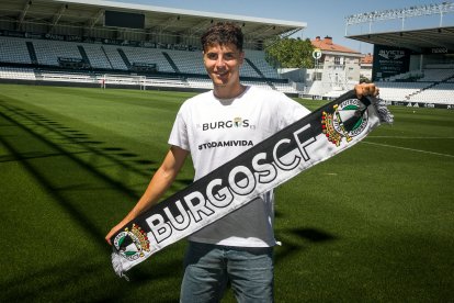 Iván Morante, en su presentación como jugador del Burgos CF.