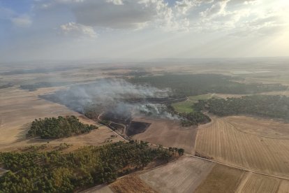 Imagen aérea del incendio del Cabizuela, en Ávila.