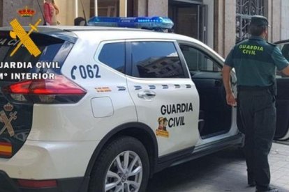 GUARDIA CIVIL - Archivo