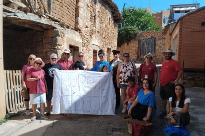 Los pueblos como Fuentenebro aprovechan también para reclamar servicios como el médico