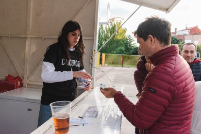 Las fiestas comenzaron con el chupinazo y un festival de cerveza y gastronomía.