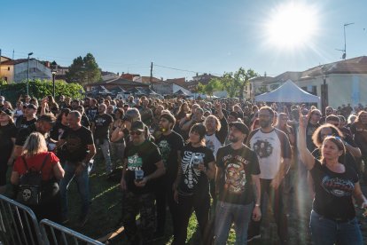 El público, entregado al máximo en cada uno de los conciertos del Valdorrock.