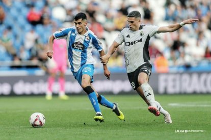 Imagen del partido entre el Depor y el Burgos CF.