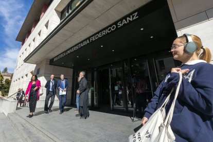 Un acto de homenaje a uno de los 'padres' de la universidad burgalesa.