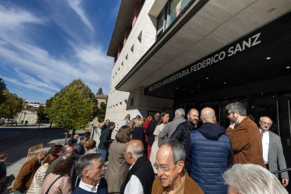 Un acto de homenaje a uno de los 'padres' de la universidad burgalesa.