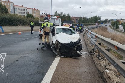 Imagen del vehículo accidentado en la BU-11