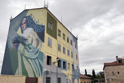 Uno de los murales que embellecen el pueblo.