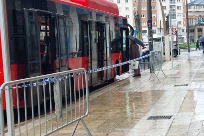 La línea 6 cambia su parada a la Avenida de la Paz.