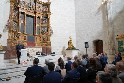 El presidente de las Cortes de Castilla y León, Carlos Pollán, inaugura la Jornada sobre ‘La Controversia de Valladolid’, organizada por la Universidad Europea Miguel de Cervantes en colaboración con la Fundación de Castilla y León.