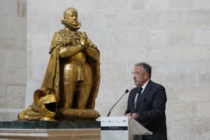 El presidente de las Cortes de Castilla y León, Carlos Pollán, inaugura la Jornada sobre ‘La Controversia de Valladolid’, organizada por la Universidad Europea Miguel de Cervantes en colaboración con la Fundación de Castilla y León.