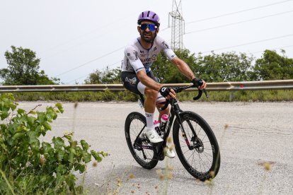 Georgios Bouglas, con el maillot de campeón de Grecia.