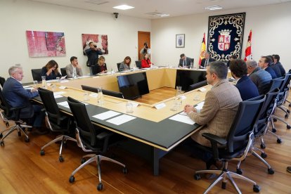 Celebración de la Mesa y de la Junta de Portavoces de las Cortes de Castilla y León.