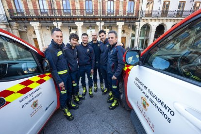 Primer retén de bomberos de Burgos movilizados en Paiporta (Valencia) por la DANA