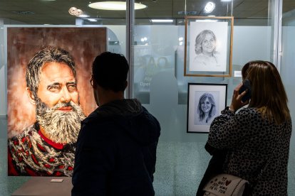 La muestra de las obras de los médicos artistas forma parte de los actos del 125 aniversario.