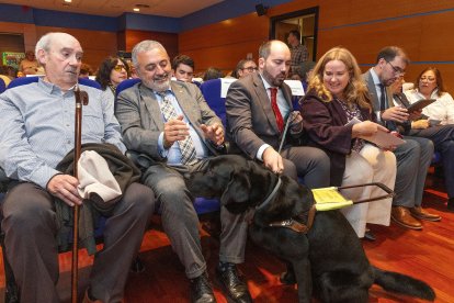 El día de su nombramiento como director junto a Cristina Ayala, el subdelegado del Gobierno en Burgos, Pedro de la Fuente y Korki.