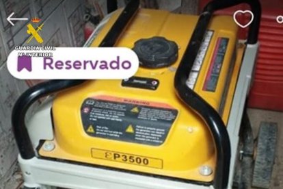 Tres detenidos tras robar un generador en Fuensaldaña y ofertarlo con una con una foto del lugar del delito .