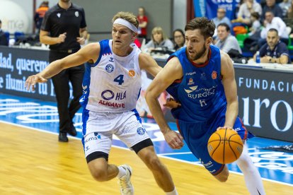 Gudmundsson, durante el partido contra Alicante.