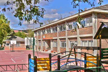 Colegio Nuestra Señora de las Altices, en Valle de Mena.