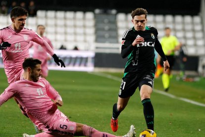 Íñigo Córdoba, durante el partido contra el Eldense.