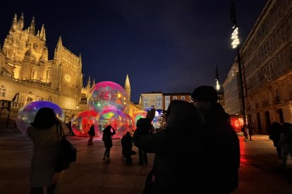 Evanescente a los piés de la Catedral.