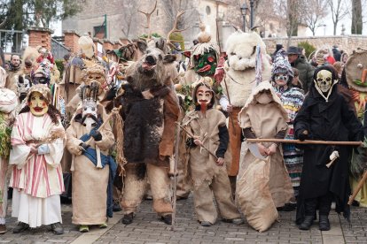 Carnaval de Mecerreyes, una de las cinco mascaradas tradicionales que se conservan en la provincia.