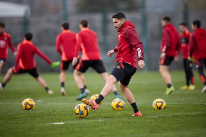 La plantilla durante el entreno del viernes.