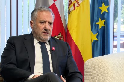Carlos Pollán en un momento de la entrevista con EP.