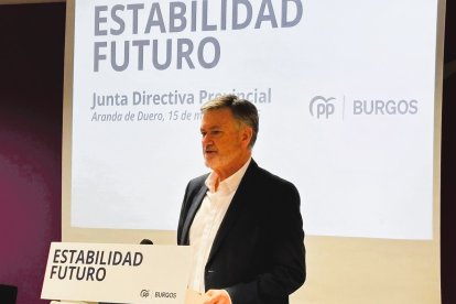 Francisco Vázquez durante su intervención en la Junta Directiva Provincial del PP de Burgos.
