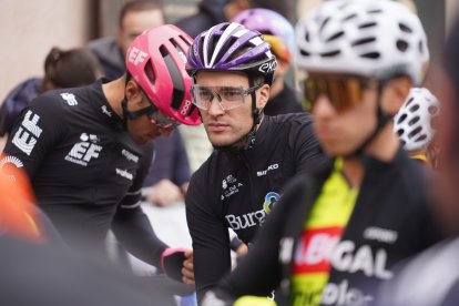 Vojtěch Kmínek fue protagonista desde la escapada en un día frío y lluvioso.